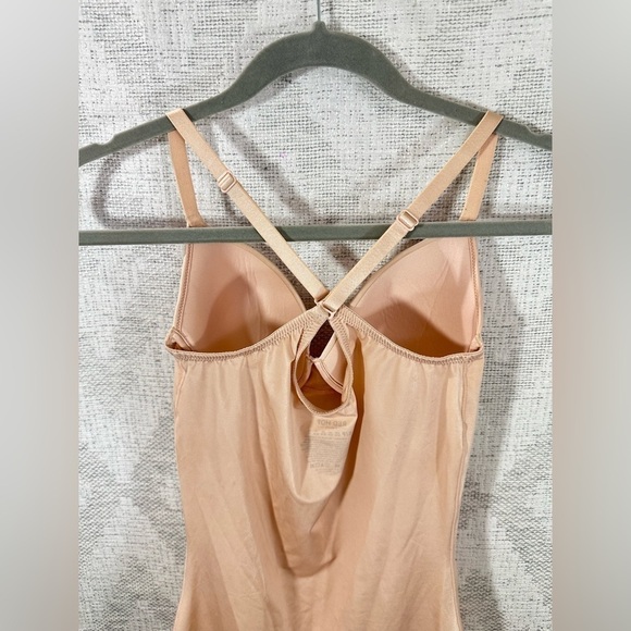 Spanx Red Hot Assets Luxe and Lean Firm Control lace slip size S - Picture 5 of 11